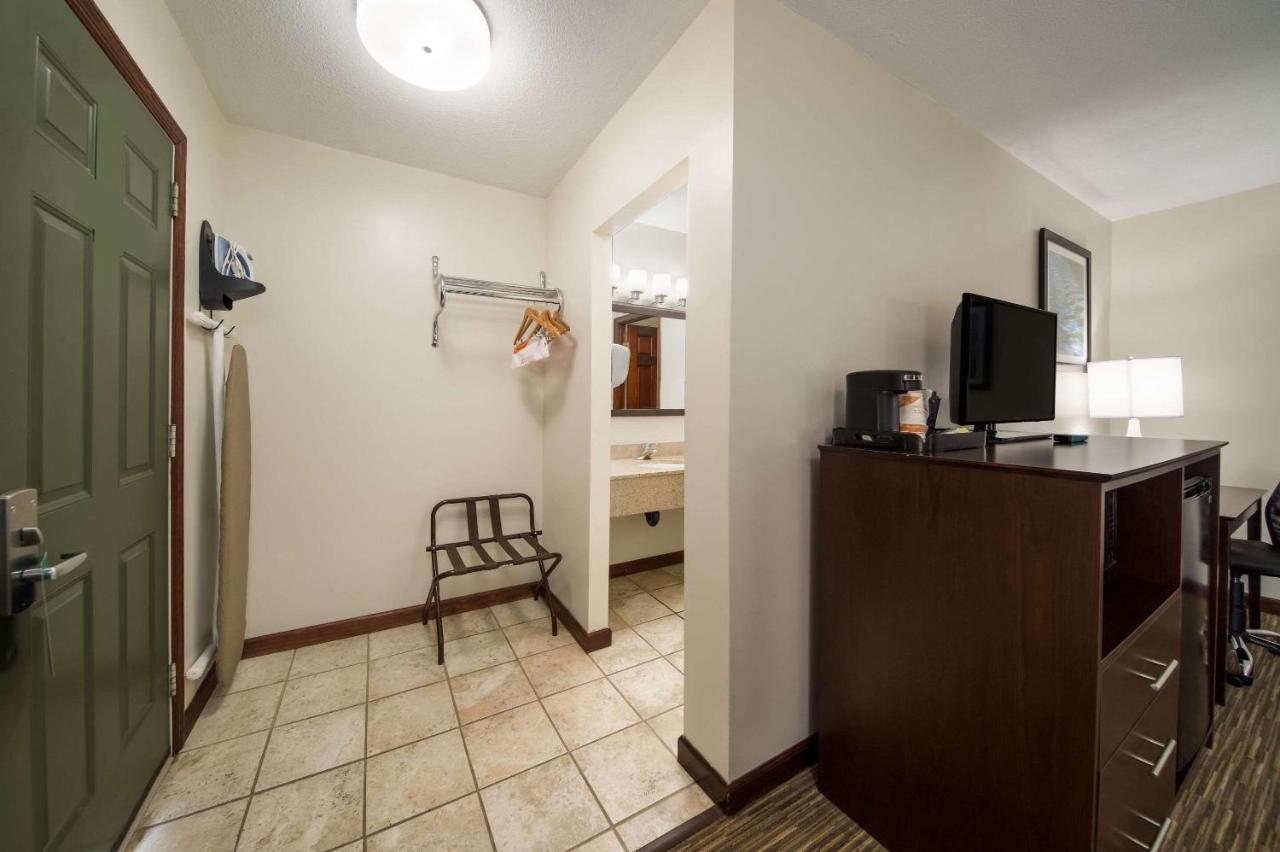 Quality Inn Great Barrington Exterior foto